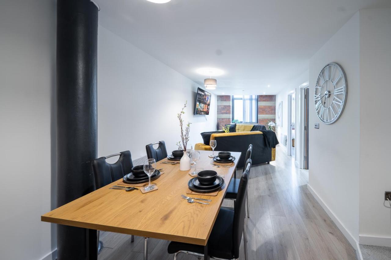 Bv Spacious 1-Bedroom Apartment Close To Town Center - Sleeps 6 Bradford  Exterior foto